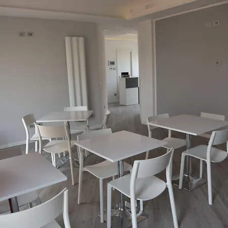 Bed and Breakfast La Lira 4*
