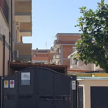 Bed and Breakfast La Lira Φιουμιτσίνο