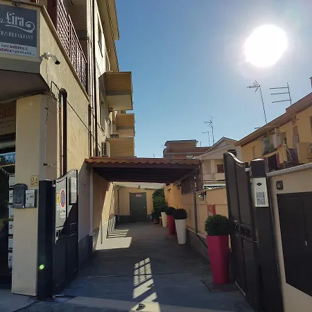 La Lira Bed and Breakfast 4*